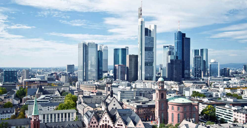Immobilienmarkt Frankfurt mit Frankfurter Skyline