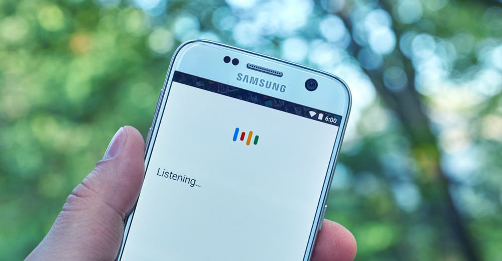 Voice Search Anwendung von Google auf Handy
